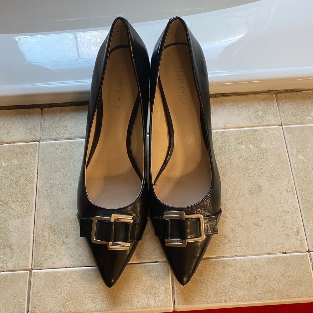Size 8 black